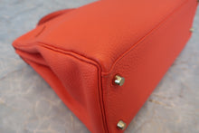 Load image into Gallery viewer, HERMES KELLY 32 Togo leather Capucine T Engraving Shoulder bag 800050036
