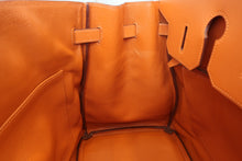 Load image into Gallery viewer, HERMES BIRKIN 35 Vibrato/Box carf leather Orange □H Engraving Hand bag 700110160
