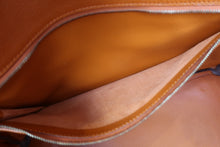 Load image into Gallery viewer, HERMES BIRKIN 35 Vibrato/Box carf leather Orange □H Engraving Hand bag 700110160
