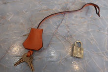 Load image into Gallery viewer, HERMES BIRKIN 35 Vibrato/Box carf leather Orange □H Engraving Hand bag 700110160
