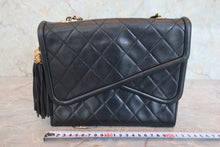 画像をギャラリービューアに読み込む, CHANEL/シャネル マトラッセフリンジチェーンショルダーバッグ ラムスキン ブラック/ゴールド金具 ショルダーバッグ 800060172
