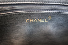 画像をギャラリービューアに読み込む, CHANEL/シャネル マトラッセフリンジチェーンショルダーバッグ ラムスキン ブラック/ゴールド金具 ショルダーバッグ 700120210
