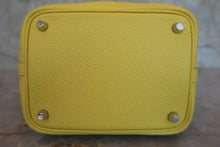 将图片加载到图库查看器，HERMES PICOTIN LOCK PM Clemence leather Lime Y刻印 Hand bag 800030178
