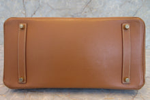 Load image into Gallery viewer, HERMES BIRKIN 35 Graine Couchevel leather Gold □B Engraving Hand bag 700020223
