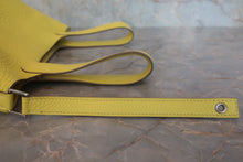 将图片加载到图库查看器，HERMES PICOTIN LOCK PM Clemence leather Lime Y刻印 Hand bag 800030178
