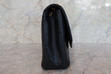 画像をギャラリービューアに読み込む, CHANEL/シャネル マトラッセチェーンショルダーバッグ ラムスキン ネイビー/ゴールド金具 ショルダーバッグ 700100114
