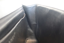 画像をギャラリービューアに読み込む, CHANEL/シャネル 中マトラッセシングルフラップチェーンショルダーバッグ キャビアスキン ブラック/シルバー金具 ショルダーバッグ 800020048
