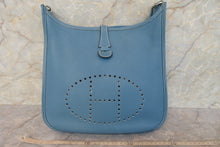 将图片加载到图库查看器，HERMES  EVELYNE 2PM Clemence leather Blue jean □J刻印 Shoulder bag 700010196
