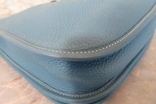 将图片加载到图库查看器，HERMES  EVELYNE 2PM Clemence leather Blue jean □J刻印 Shoulder bag 700010196
