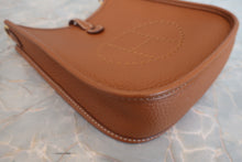 將圖片載入圖庫檢視器 HERMES／エルメス エブリンTPM トリヨンクレマンス ゴールド B刻印 ショルダーバッグ 700050187
