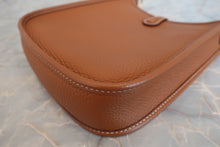 將圖片載入圖庫檢視器 HERMES／エルメス エブリンTPM トリヨンクレマンス ゴールド B刻印 ショルダーバッグ 700050187
