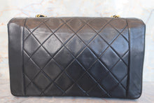 Load image into Gallery viewer, CHANEL  Diana matelasse chain shoulder bag Lambskin Black/Gold hadware Shoulder bag 700110184

