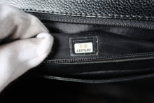画像をギャラリービューアに読み込む, CHANEL/シャネル マトラッセ台形ハンドバッグ キャビアスキン ブラック/ゴールド金具 ハンドバッグ 700100130
