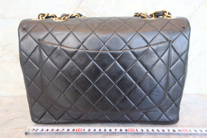 CHANEL Medium Matelasse single flap chain shoulder bag Lambskin Black/Gold hadware Shoulder bag 700090045