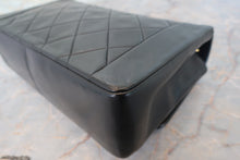 Load image into Gallery viewer, CHANEL  Diana matelasse chain shoulder bag Lambskin Black/Gold hadware Shoulder bag 700110184
