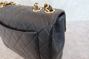 CHANEL Medium Matelasse single flap chain shoulder bag Lambskin Black/Gold hadware Shoulder bag 700090045