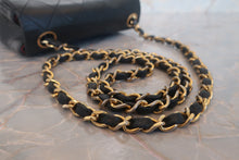 画像をギャラリービューアに読み込む, CHANEL/シャネル ミニマトラッセシングルフラップチェーンショルダーバッグ ラムスキン ブラック/ゴールド金具 ショルダーバッグ 700120252
