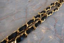 将图片加载到图库查看器，CHANEL/香奈儿 CF 链条 托特包 羊皮 Black/Gold hadware(黒色/金色金属) 托特包 800060221
