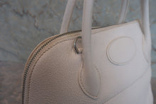 Load image into Gallery viewer, HERMES／BOLIDE 31 Clemence leather White □K Engraving Shoulder bag 800020101
