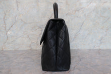 Load image into Gallery viewer, CHANEL Matelasse trapezoid hand bag Caviar skin Black/Silver hadware Hand bag 700110180

