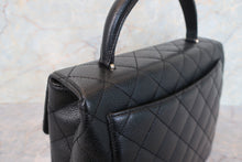 Load image into Gallery viewer, CHANEL Matelasse trapezoid hand bag Caviar skin Black/Silver hadware Hand bag 700110180
