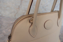 Load image into Gallery viewer, HERMES／BOLIDE 27 Swift leather Parchemin □K Engraving Shoulder bag 600080048
