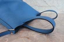将图片加载到图库查看器，HERMES PICOTIN LOCK PM Clemence leather Blue zanzibar D刻印 Hand bag 800070176
