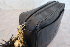 CHANEL CC mark fringe chain shoulder bag Lambskin Black/Gold hadware Shoulder bag 700090088