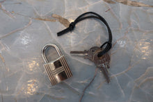 将图片加载到图库查看器，HERMES PICOTIN LOCK PM Clemence leather Blue zanzibar D刻印 Hand bag 800070176

