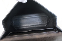 Load image into Gallery viewer, CHANEL Matelasse trapezoid hand bag Caviar skin Black/Silver hadware Hand bag 700110180
