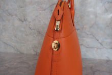 画像をギャラリービューアに読み込む, HERMES／エルメス ボリード31 ヴォーガリバー オレンジ □B刻印 ショルダーバッグ 800020069
