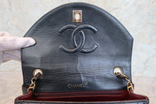 画像をギャラリービューアに読み込む, CHANEL/シャネル マトラッセチェーンショルダーバッグ ラムスキン ブラック/ゴールド金具 ショルダーバッグ 700100123
