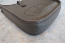 画像をギャラリービューアに読み込む, HERMES／エルメス エブリンTPM トリヨンクレマンス エタン D刻印 ショルダーバッグ 700060296
