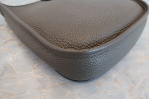 HERMES／エルメス エブリンTPM トリヨンクレマンス エタン D刻印 ショルダーバッグ 700060296