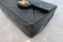 Load image into Gallery viewer, CHANEL Mini Matelasse single flap chain shoulder bag Lambskin Black/Gold hadware Shoulder bag 600050126
