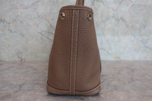 将图片加载到图库查看器，HERMES GARDEN PARTY TPM Negonda leather Etoupe gray □Q刻印 Tote bag 800070136
