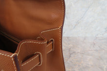 Load image into Gallery viewer, HERMES KELLY 32 Graine Couchevel leather Gold 〇X Engraving Shoulder bag 700050115
