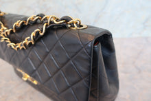 Load image into Gallery viewer, CHANEL Big Matelasse single flap chain shoulder bag Lambskin Black/Gold hadware Shoulder bag 700090066
