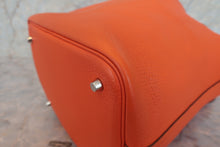画像をギャラリービューアに読み込む, HERMES／エルメス ピコタンロックＭＭ トリヨンクレマンス オレンジ □R刻印 ハンドバッグ 700060281
