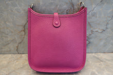 将图片加载到图库查看器，HERMES EVELYNE TPM Clemence leather Magnolia C刻印 Shoulder bag 600100113
