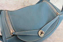 Load image into Gallery viewer, HERMES LINDY 30 Clemence leather Blue jean □O Engraving Shoulder bag 700060027
