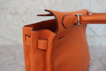 將圖片載入圖庫檢視器 HERMES／エルメス ケリー28 トリヨンクレマンス オレンジ ショルダーバッグ 800020129
