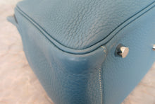 Load image into Gallery viewer, HERMES LINDY 30 Clemence leather Blue jean □O Engraving Shoulder bag 700060027
