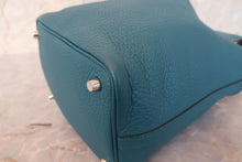 Load image into Gallery viewer, HERMES PICOTIN LOCK Eclat PM Clemence leather/Swift leather Vert bosphore/Deep blue D Engraving Hand bag 700110164
