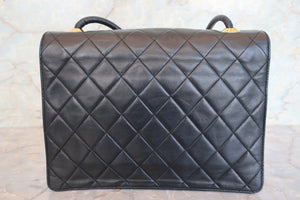 CHANEL Medium Matelasse shoulder bag Lambskin Black/Gold hadware Shoulder bag 700090068