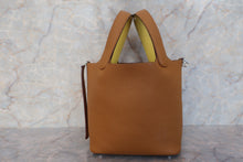 将图片加载到图库查看器，HERMES PICOTIN LOCK ECLAT PM Clemence leather/Swift leather Sesame/Lime Y刻印 Hand bag 600100066
