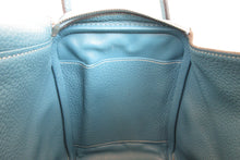 Load image into Gallery viewer, HERMES LINDY 30 Clemence leather Blue jean □O Engraving Shoulder bag 700060027
