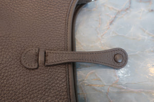 HERMES／エルメス エブリンTPM トリヨンクレマンス エトゥープ Y刻印 ショルダーバッグ 700060233