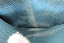 Load image into Gallery viewer, HERMES LINDY 30 Clemence leather Blue jean □O Engraving Shoulder bag 700060027
