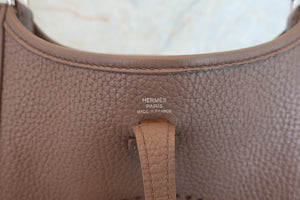 HERMES／エルメス エブリンTPM トリヨンクレマンス エトゥープ Y刻印 ショルダーバッグ 700060233